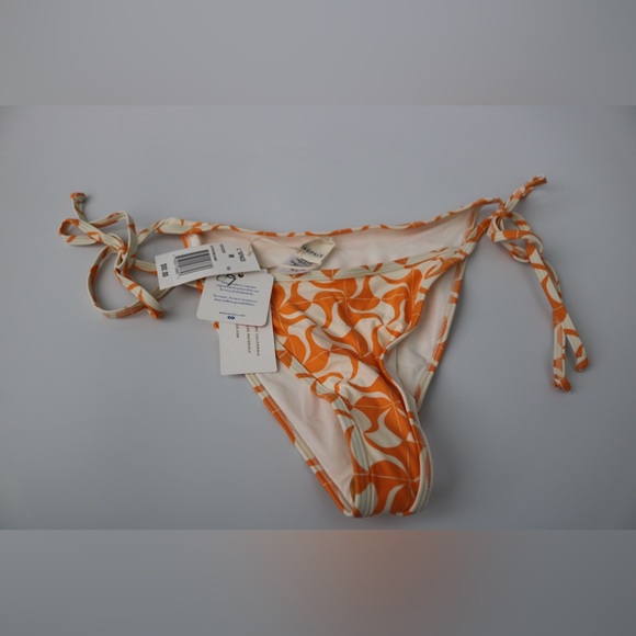 NWT-L*Space Aspen Levy Bikini Bottom- Size Medium - Picture 7 of 7
